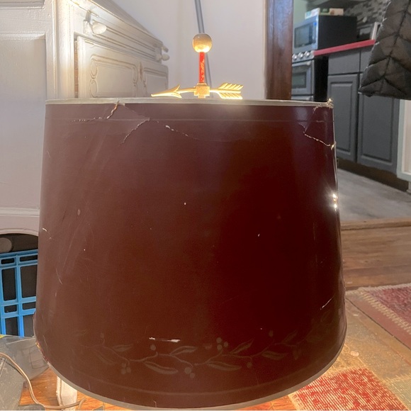 Bouillotte Lamp 3- Light French Style Gilt Bronze Acanthus Leaf  Red Tole - Picture 4 of 9